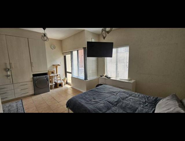 1 BEDROOM PROPERTY TO RENT IN FERNDALE